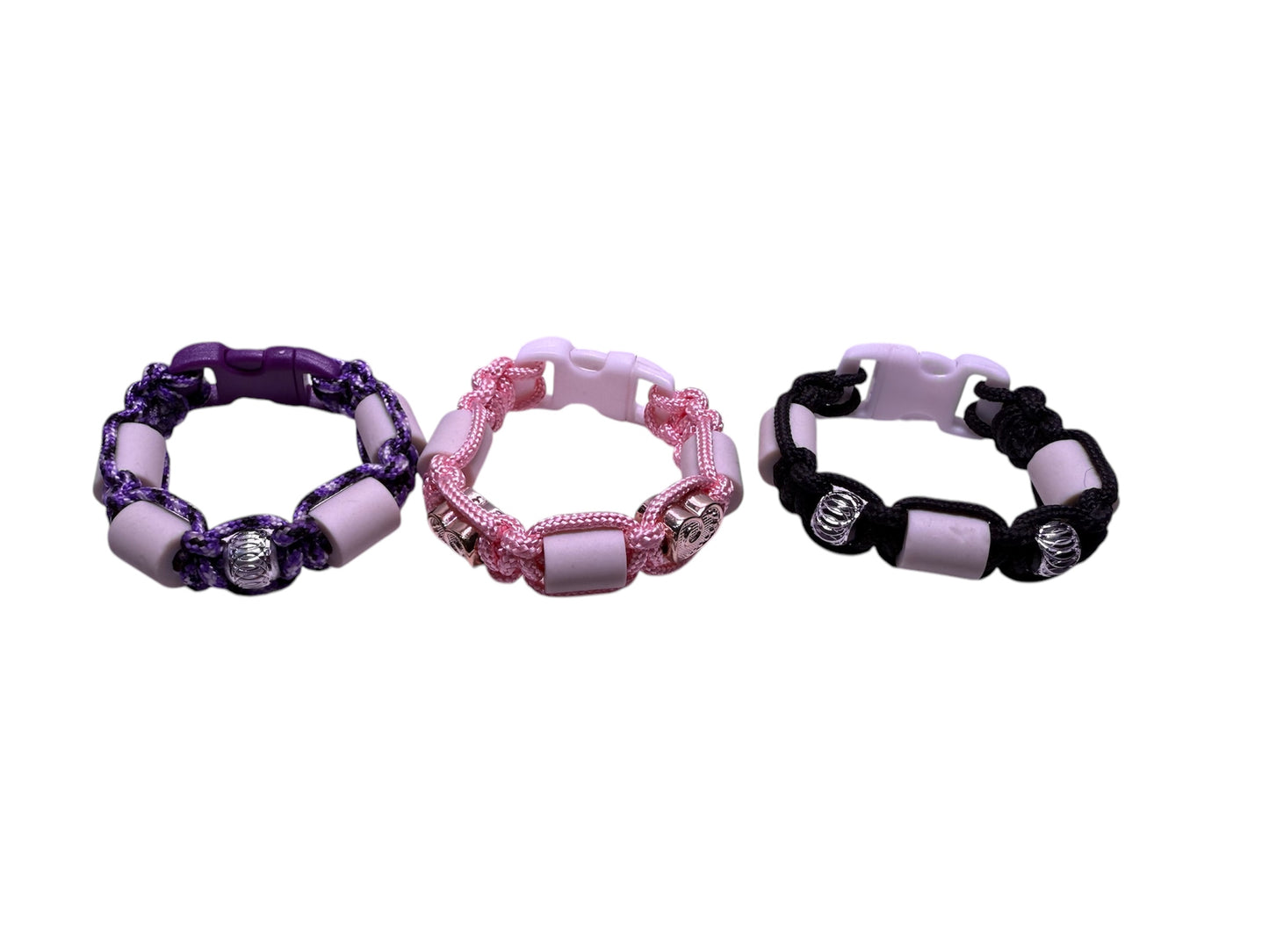 Giftfria fästingarmband till människor